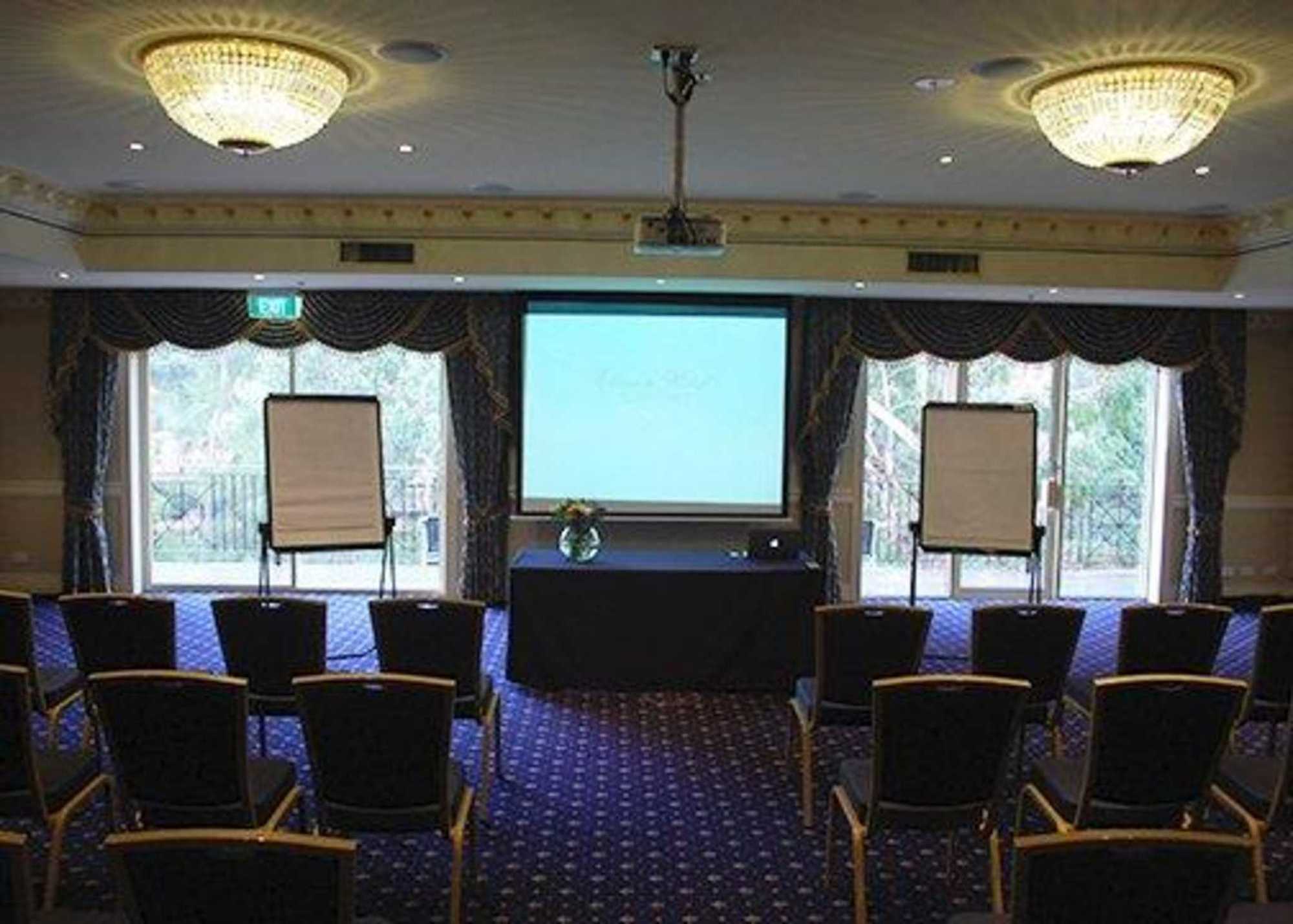 Canterbury International Hotel Forest Hill Facilidades foto