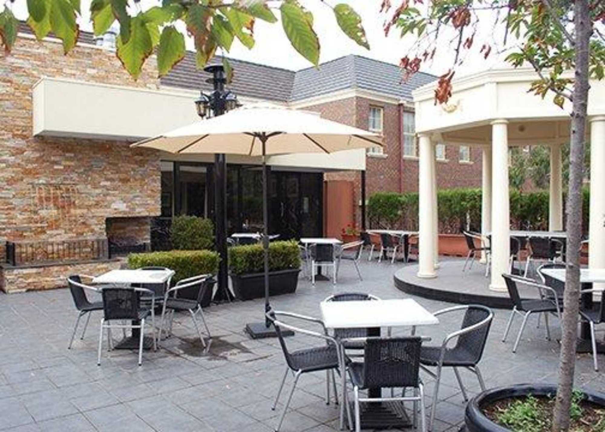 Canterbury International Hotel Forest Hill Facilidades foto