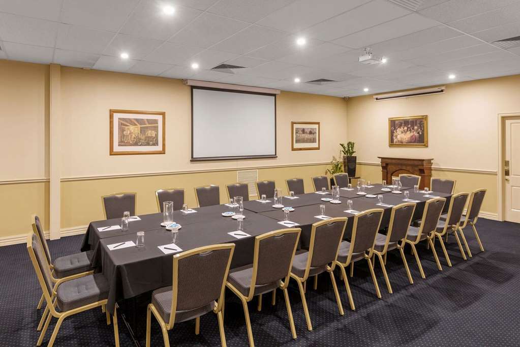 Canterbury International Hotel Forest Hill Facilidades foto
